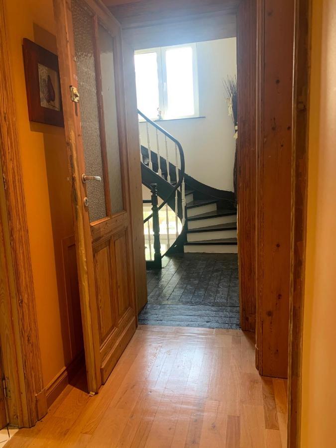 La Tour D'Heloise - 10' De Bruxelles Bed & Breakfast ลาอุลป์ ภายนอก รูปภาพ