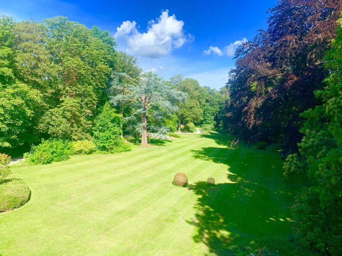 La Tour D'Heloise - 10' De Bruxelles Bed & Breakfast ลาอุลป์ ภายนอก รูปภาพ