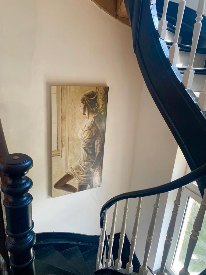 La Tour D'Heloise - 10' De Bruxelles Bed & Breakfast ลาอุลป์ ภายนอก รูปภาพ