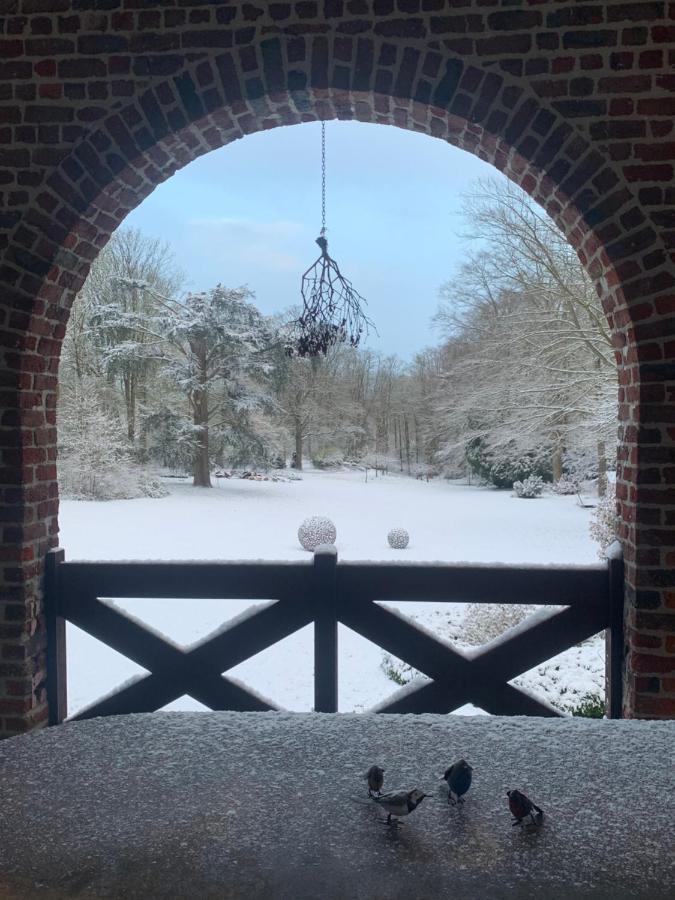 La Tour D'Heloise - 10' De Bruxelles Bed & Breakfast ลาอุลป์ ภายนอก รูปภาพ