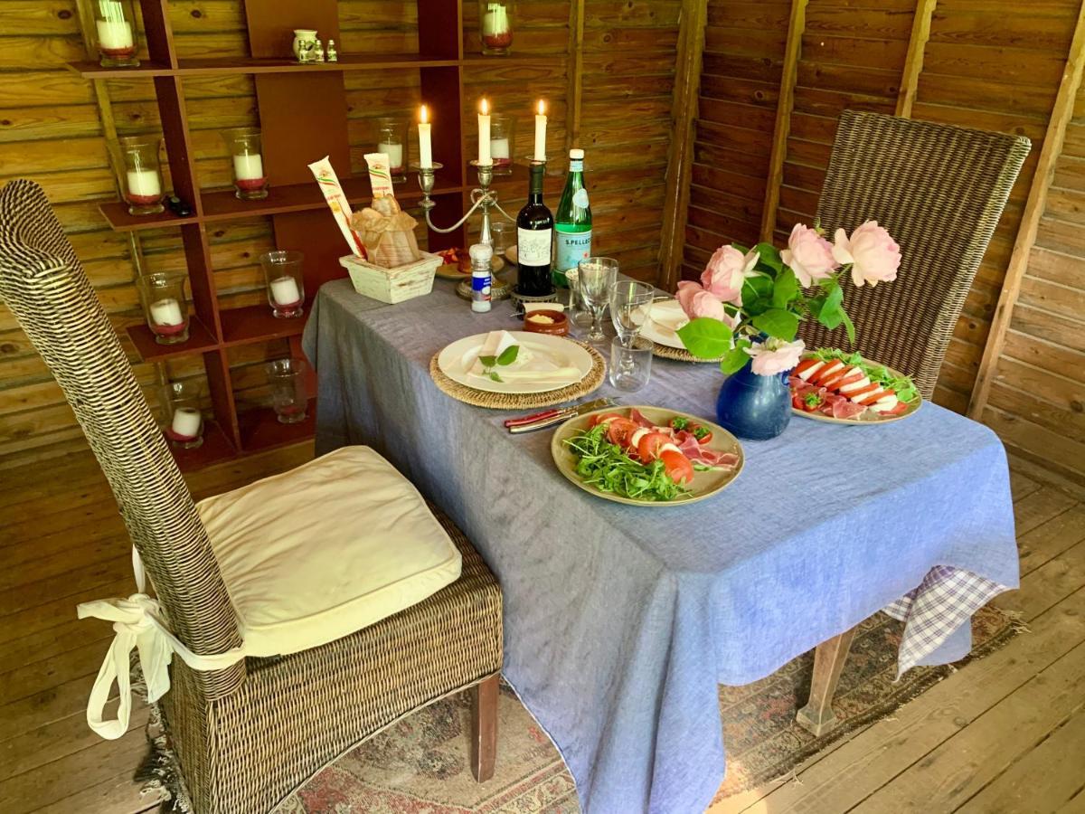La Tour D'Heloise - 10' De Bruxelles Bed & Breakfast ลาอุลป์ ภายนอก รูปภาพ