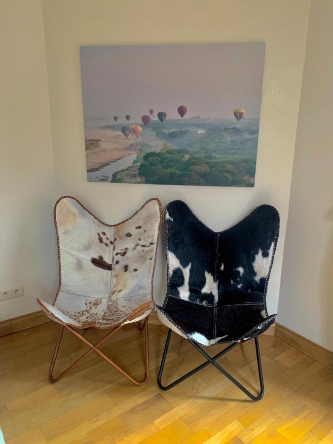 La Tour D'Heloise - 10' De Bruxelles Bed & Breakfast ลาอุลป์ ภายนอก รูปภาพ